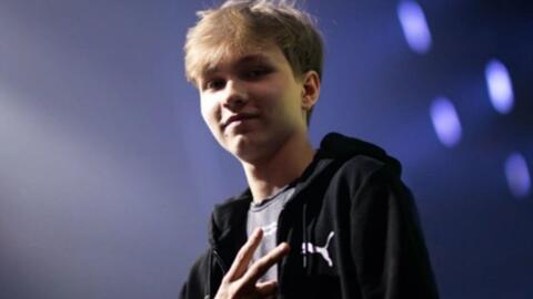 最终让他在 最终让他在