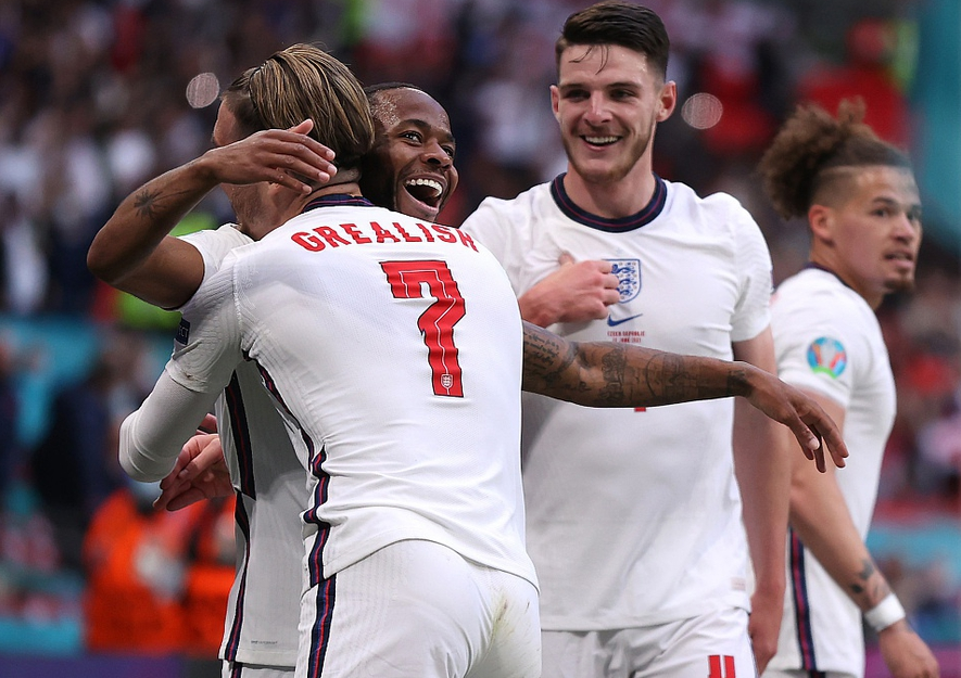 起来暗淡无 起来暗淡无