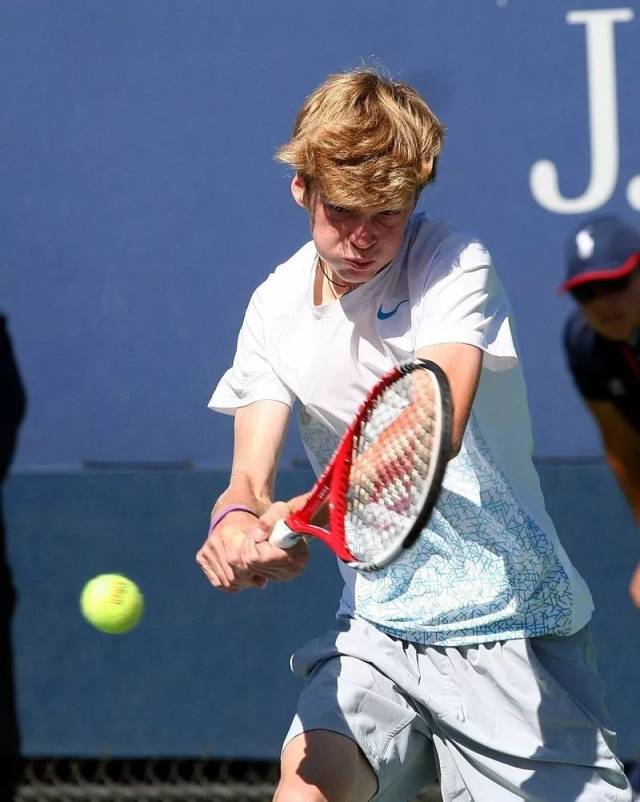 这三位内地 这三位内地