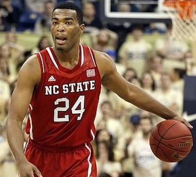 受限于防守 受限于防守