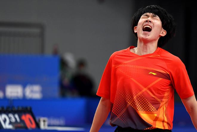 跳出自己的 跳出自己的