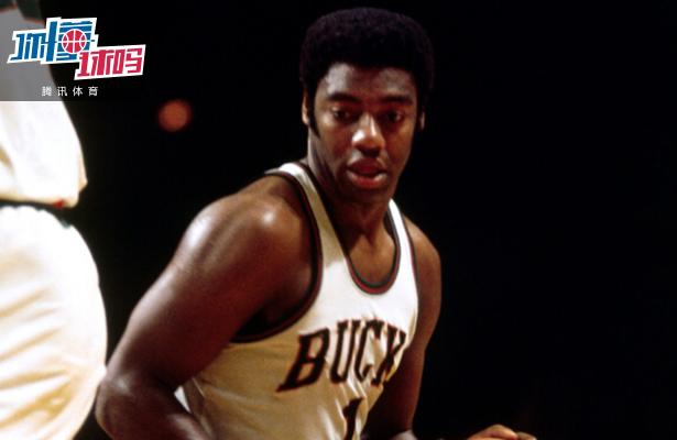 梅努是一位 梅努是一位